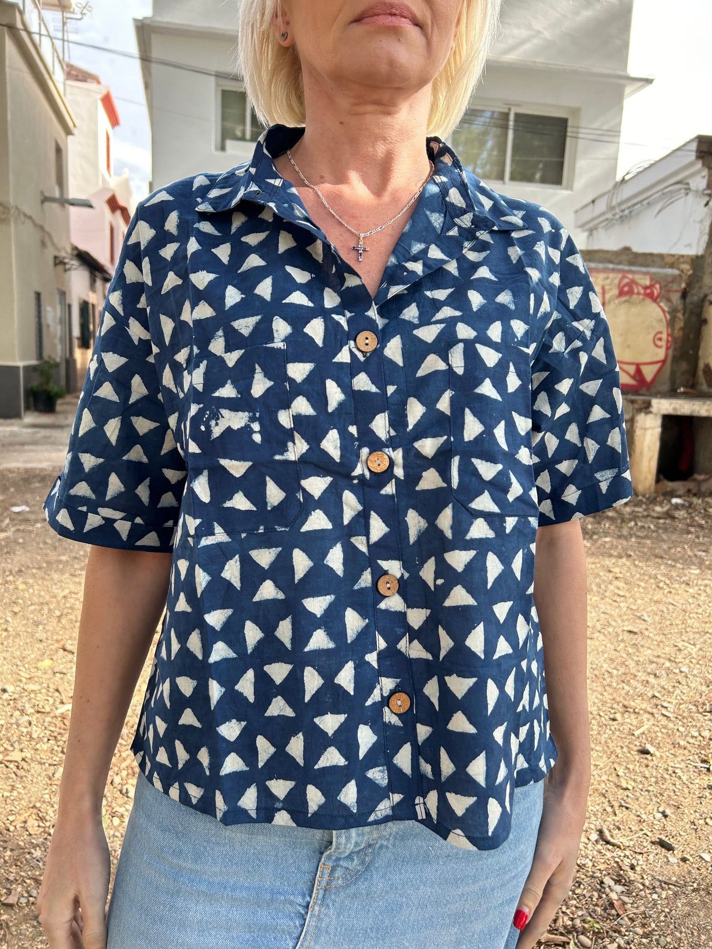 Indigo organicCotton crop Shirt