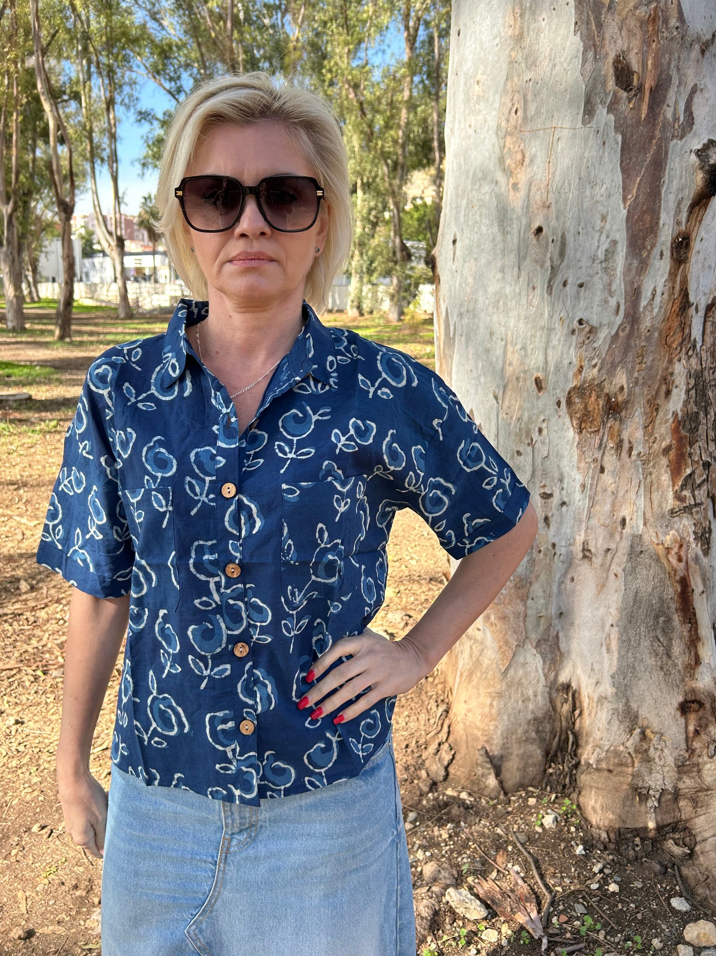 Indigo Organic cotton crop shirt