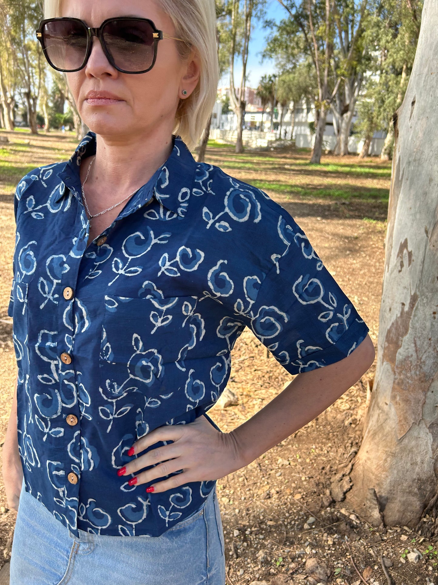 Indigo Organic cotton crop shirt